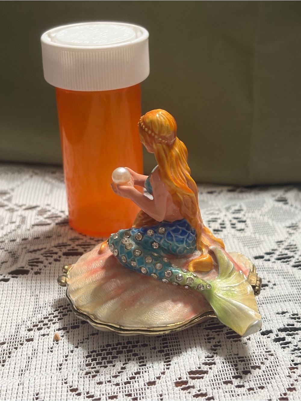Mermaid Trinket Box - Teal and Peach Decorative Shell Jewelry Holder - Picture 4 of 6